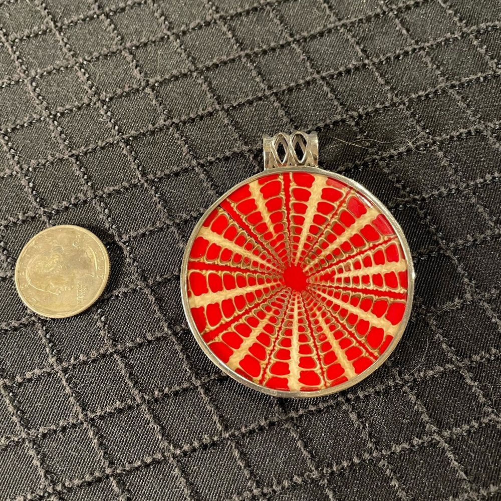 Vibrant Red Artisan Silpada Pendant
Stand-Out Piece!
EUC
$59